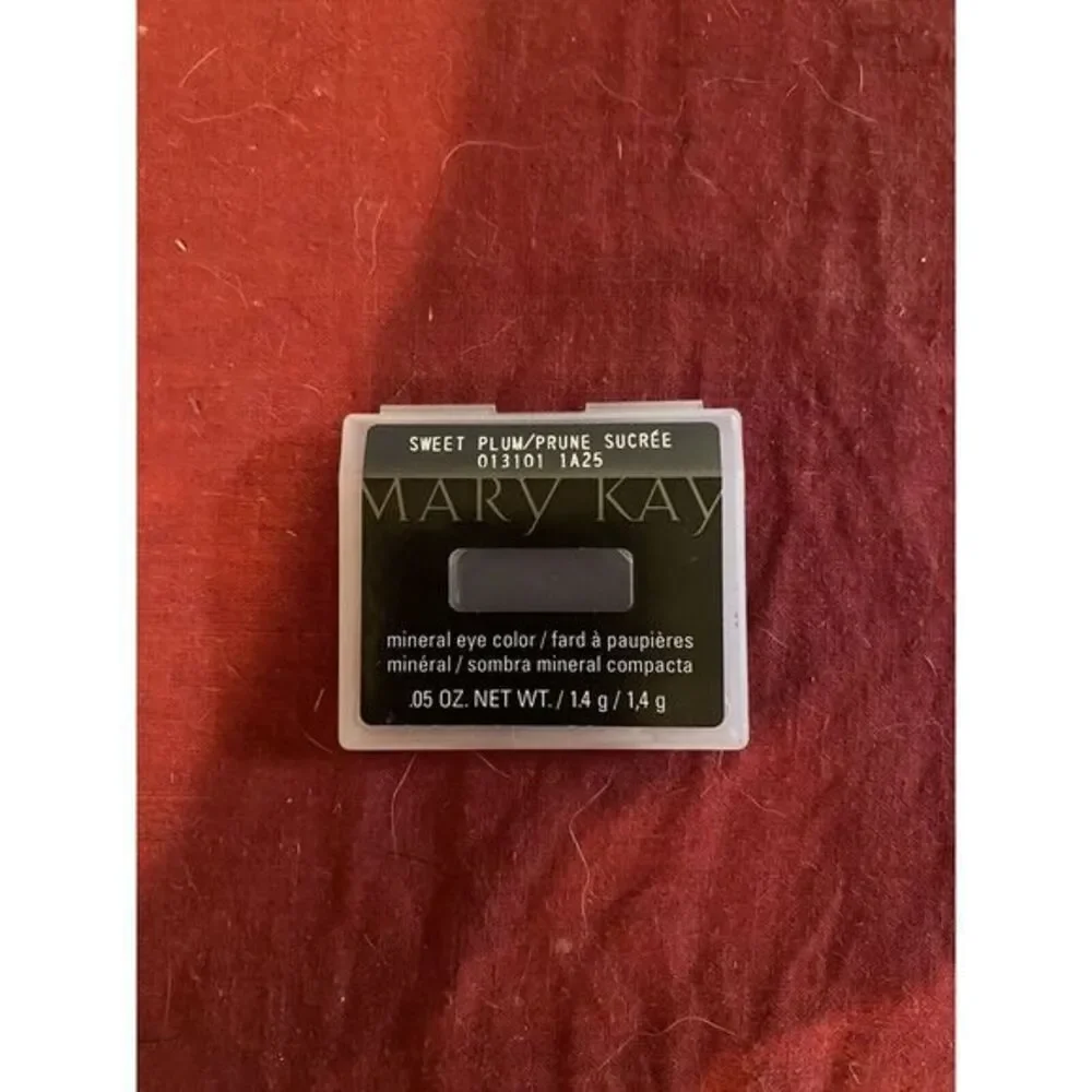 Mary Kay Mineral Eye Color - SWEET PLUM -013101‎ / .05 oz